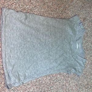 Grey tshirt